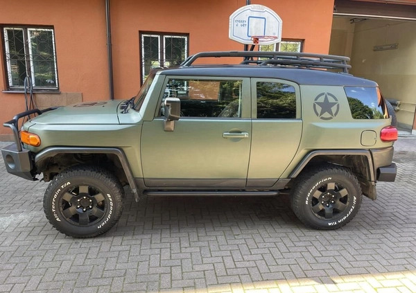 Toyota FJ cena 64900 przebieg: 303000, rok produkcji 2007 z Rybnik małe 67